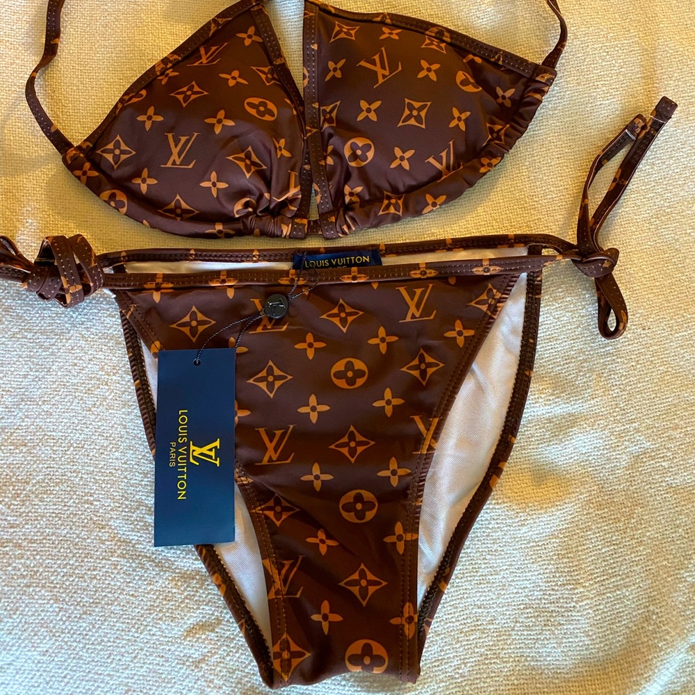 Sexy swimsuits - get yours here